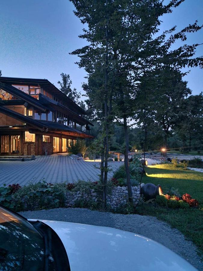 Guest House Mala Prica Zivinice Exterior foto